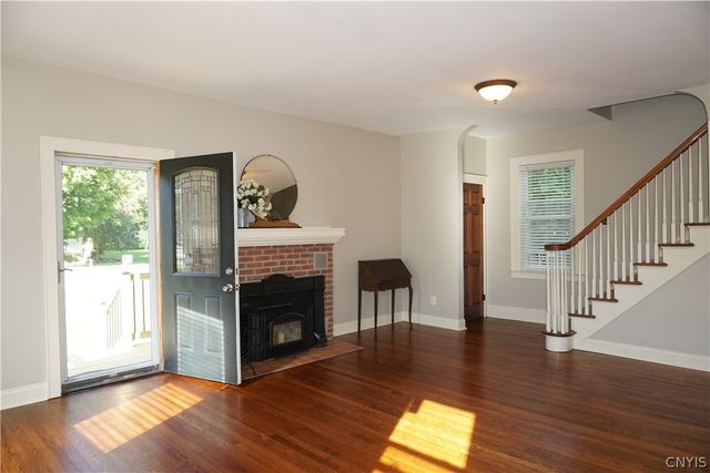 4430 S Onondaga Rd, Onondaga, NY 13120