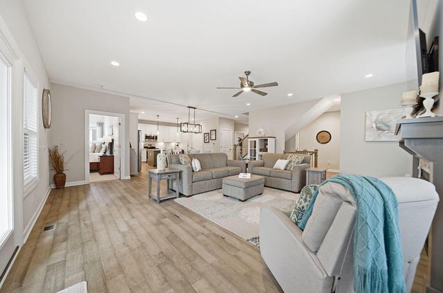 7660 Gateway Boulevard, Powell, OH 43065