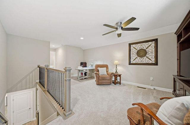 7660 Gateway Boulevard, Powell, OH 43065