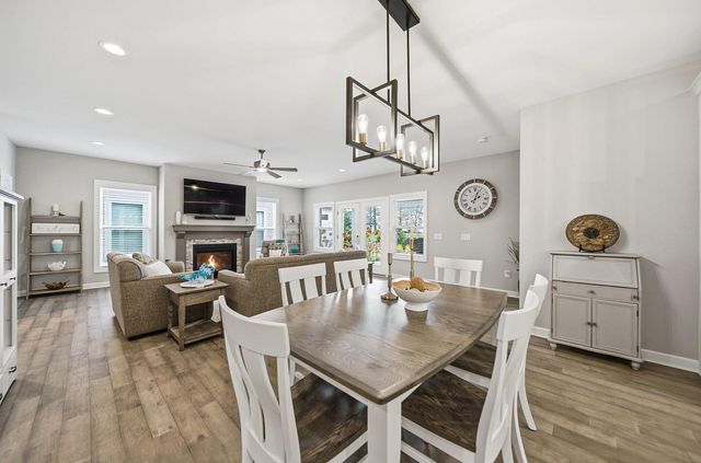 7660 Gateway Boulevard, Powell, OH 43065