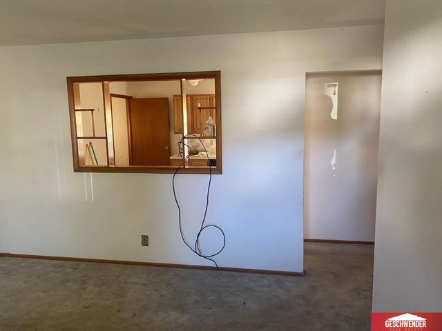 7405 Joseph Avenue, La Vista, NE 68128