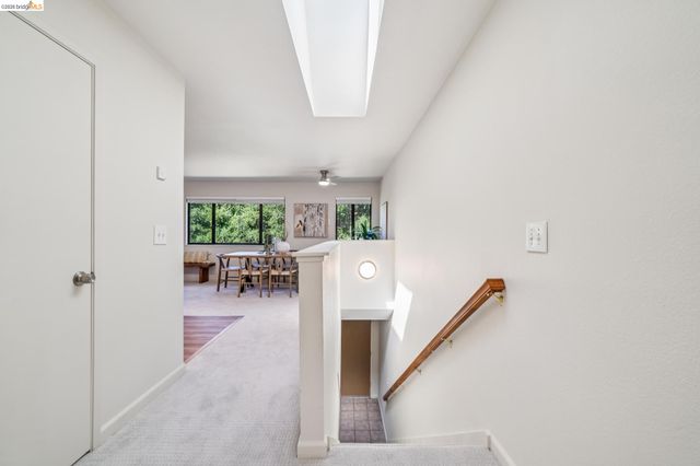 61 Parkview Ter, San Pablo, CA 94806