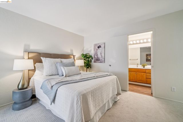 61 Parkview Ter, San Pablo, CA 94806