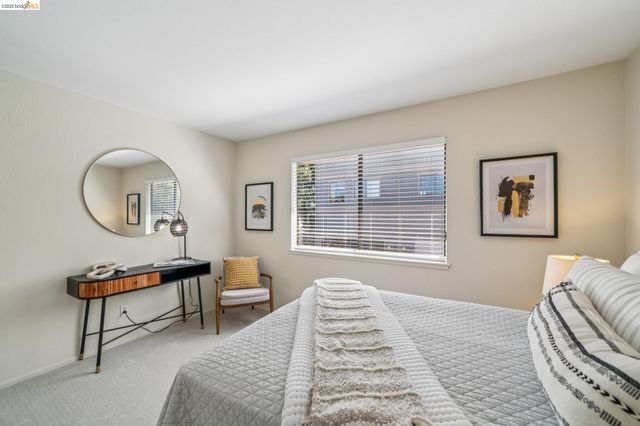 61 Parkview Ter, San Pablo, CA 94806