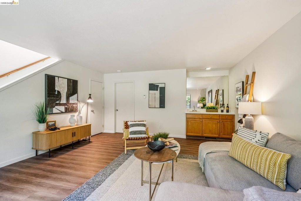 61 Parkview Ter, San Pablo, CA 94806