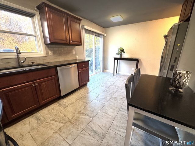 129 Cynthia Drive, West Haven, CT 06516