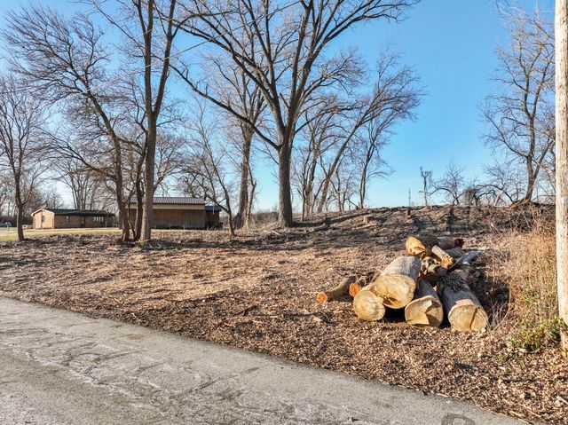 5462 Marine Drive, Portage, IN 46368