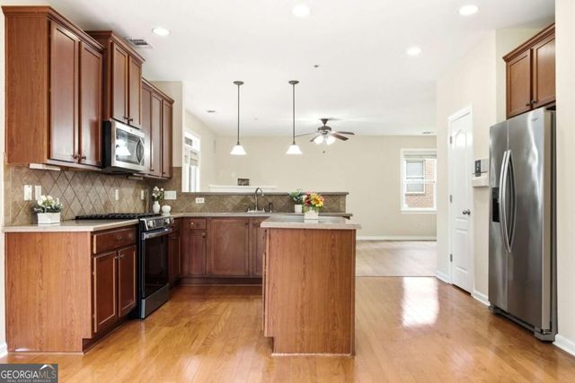 2196 Kingswood Drive, Morrow, GA 30260