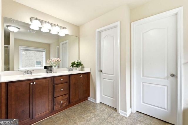 2196 Kingswood Drive, Morrow, GA 30260