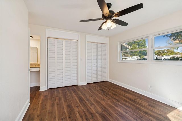 5682 46TH AVENUE N, Kenneth City, FL 33709