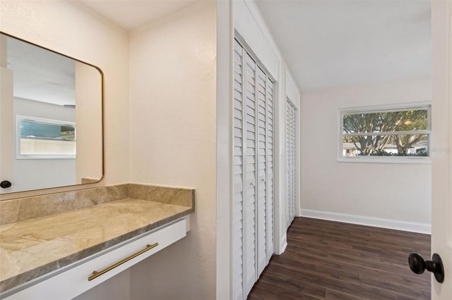 5682 46TH AVENUE N, Kenneth City, FL 33709