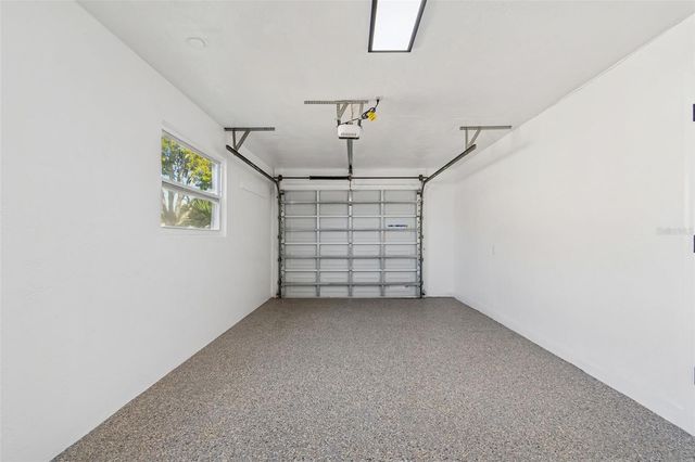 5682 46TH AVENUE N, Kenneth City, FL 33709