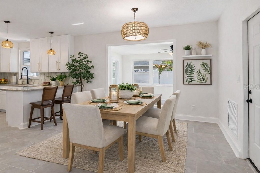 Image 7 of property listing at 5682 46TH AVENUE N, Kenneth City, FL 33709