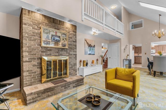 513 Ilexberry Lane, Toms River, NJ 08753