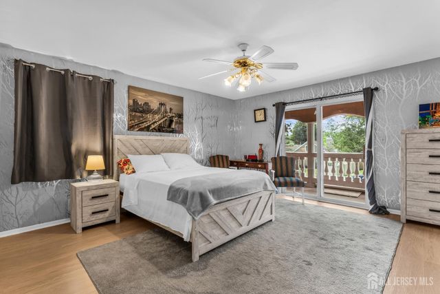 513 Ilexberry Lane, Toms River, NJ 08753