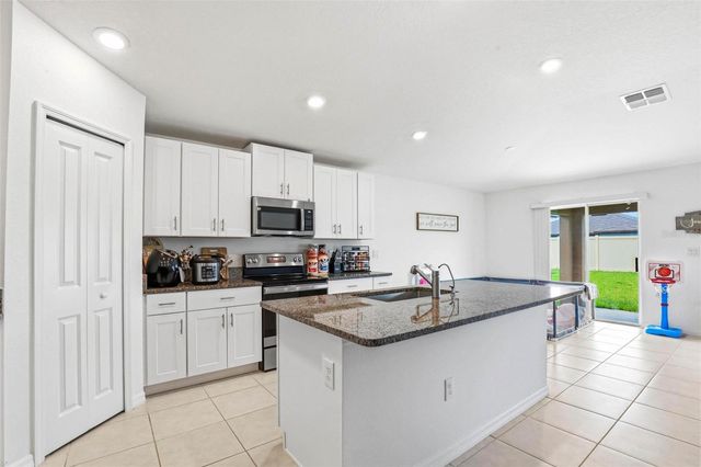 3607 NATURAL TRACE STREET, Plant City, FL 33565