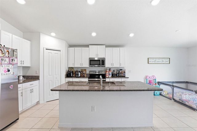 3607 NATURAL TRACE STREET, Plant City, FL 33565