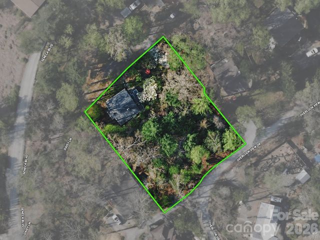 240 Seneca Boulevard, Hendersonville, NC 28739
