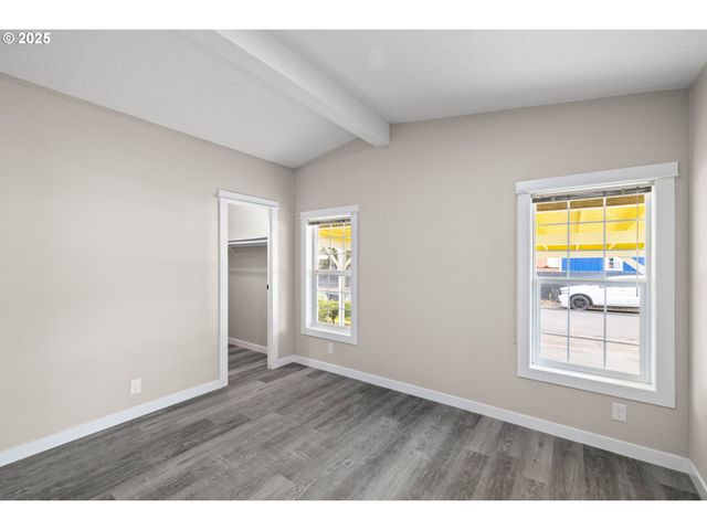 17520 Se 82ND Dr, Clackamas, OR 97015