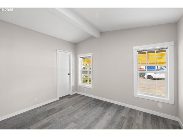 17520 Se 82ND Dr, Clackamas, OR 97015