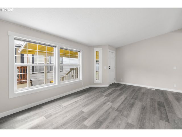 17520 Se 82ND Dr, Clackamas, OR 97015