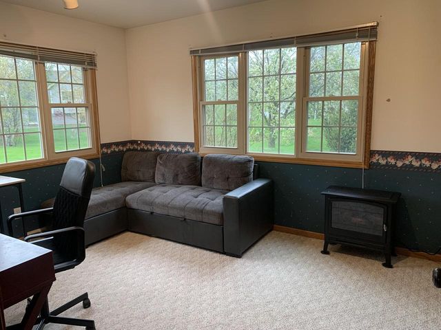 8187 S Four Oaks COURT, Franklin, WI 53132