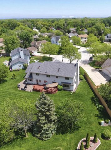 8187 S Four Oaks COURT, Franklin, WI 53132