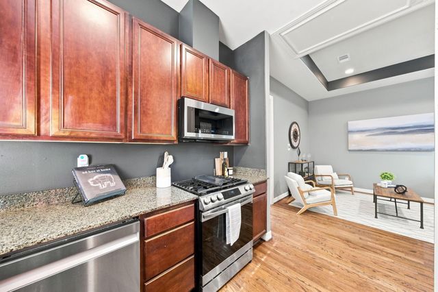 3808 Center Plaza Drive, Houston, TX 77007