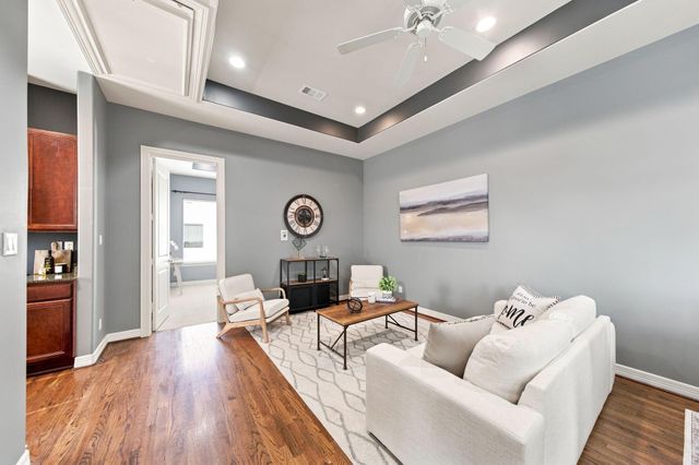 3808 Center Plaza Drive, Houston, TX 77007