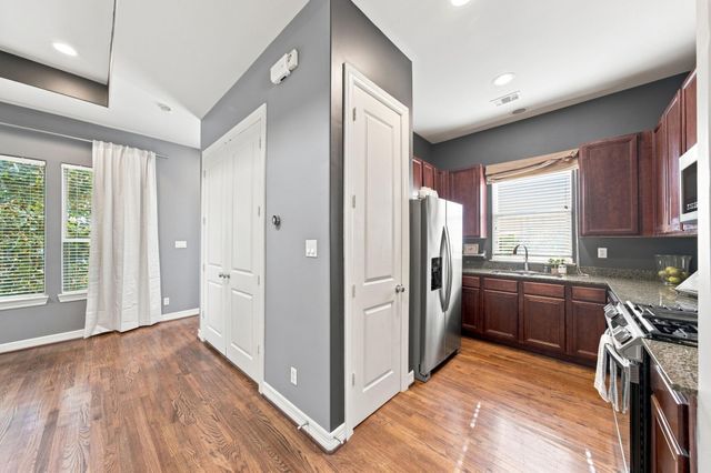 3808 Center Plaza Drive, Houston, TX 77007