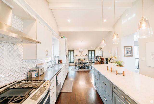 441 E CHELSEA DR, Bountiful, UT 84010