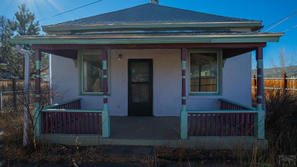509 Walsen Ave, Walsenburg, CO 81089