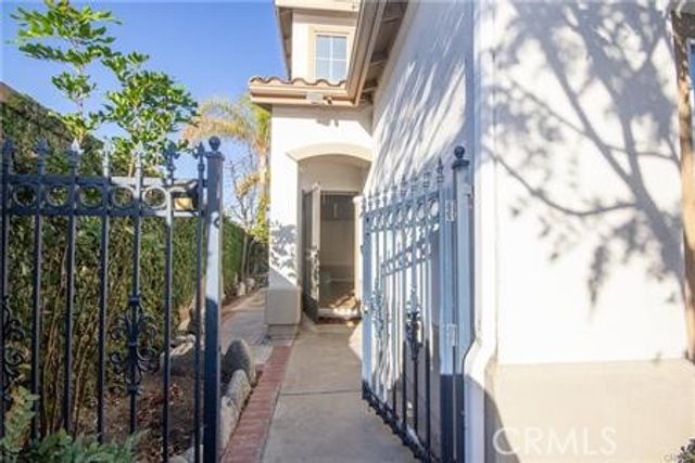 16401 Visions Drive, La Mirada, CA 90638