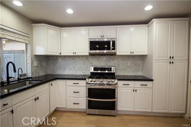 16401 Visions Drive, La Mirada, CA 90638