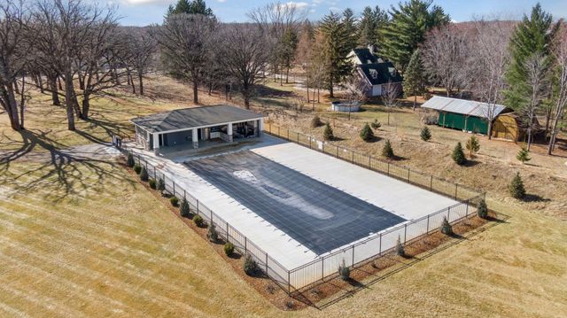 12933 Burr Oak Lane N, Champlin, MN 55316