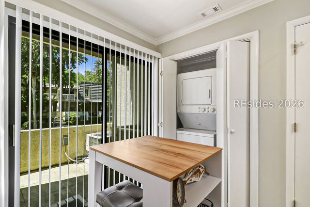1 Gloucester Rd Apt 103, Hilton Head Island, SC 29928