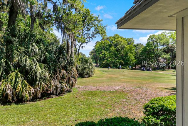 1 Gloucester Rd Apt 103, Hilton Head Island, SC 29928