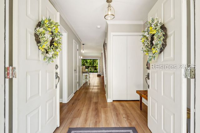 1 Gloucester Rd Apt 103, Hilton Head Island, SC 29928