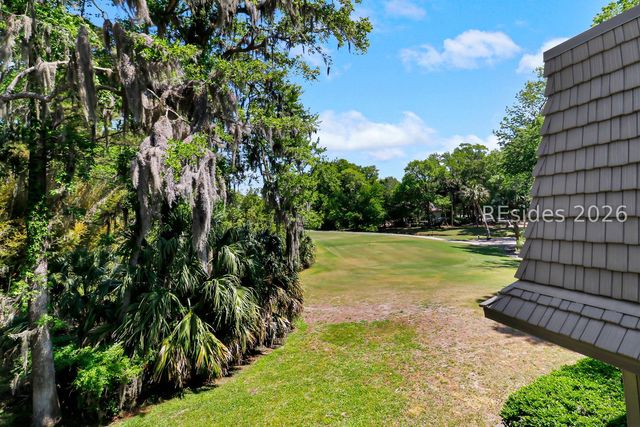 1 Gloucester Rd Apt 103, Hilton Head Island, SC 29928