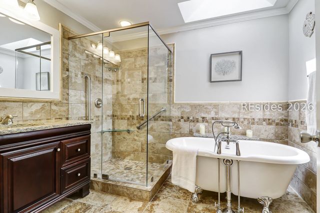1 Gloucester Rd Apt 103, Hilton Head Island, SC 29928