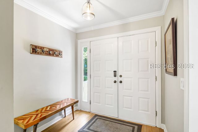 1 Gloucester Rd Apt 103, Hilton Head Island, SC 29928