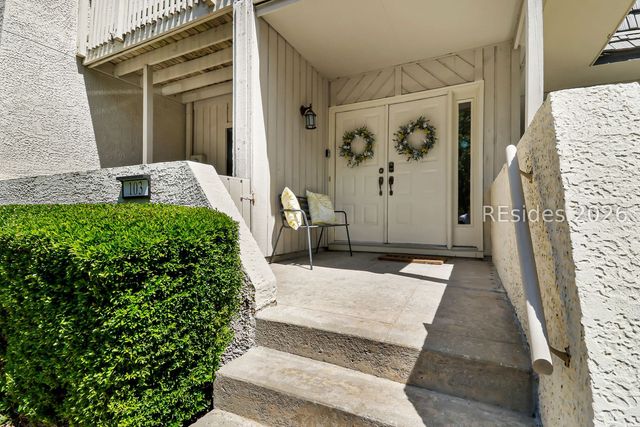1 Gloucester Rd Apt 103, Hilton Head Island, SC 29928