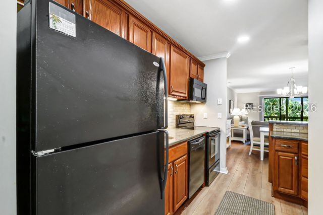 1 Gloucester Rd Apt 103, Hilton Head Island, SC 29928