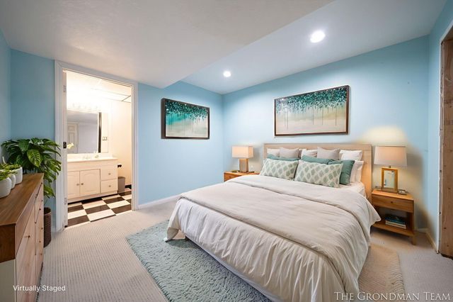 975 Songbird Lane, Holland, MI 49423