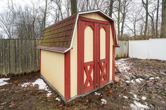 975 Songbird Lane, Holland, MI 49423