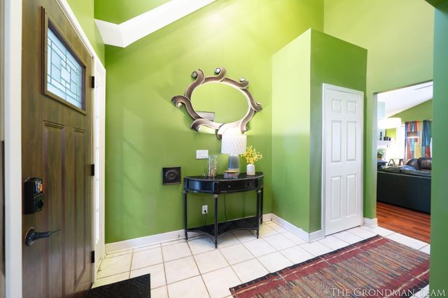 975 Songbird Lane, Holland, MI 49423