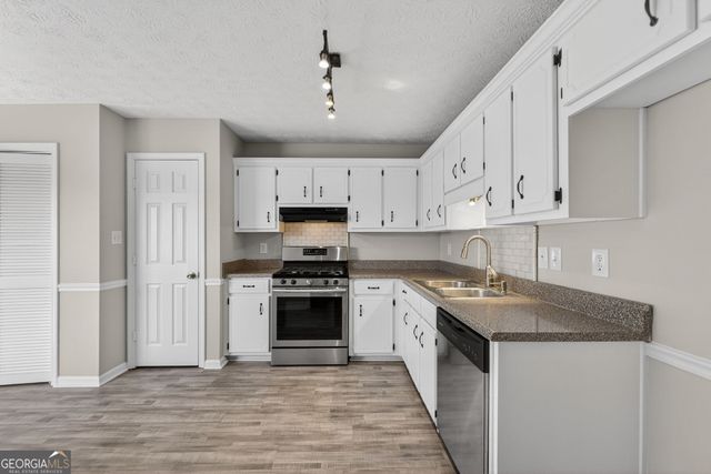 130 Wilbanks Drive, Fayetteville, GA 30215