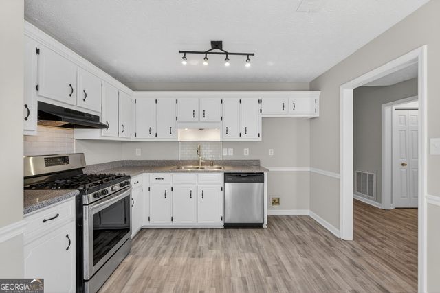 130 Wilbanks Drive, Fayetteville, GA 30215