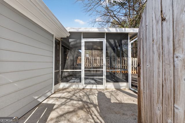 130 Wilbanks Drive, Fayetteville, GA 30215