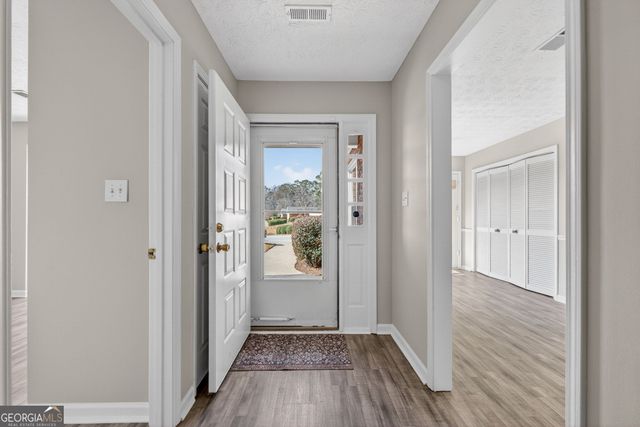 130 Wilbanks Drive, Fayetteville, GA 30215